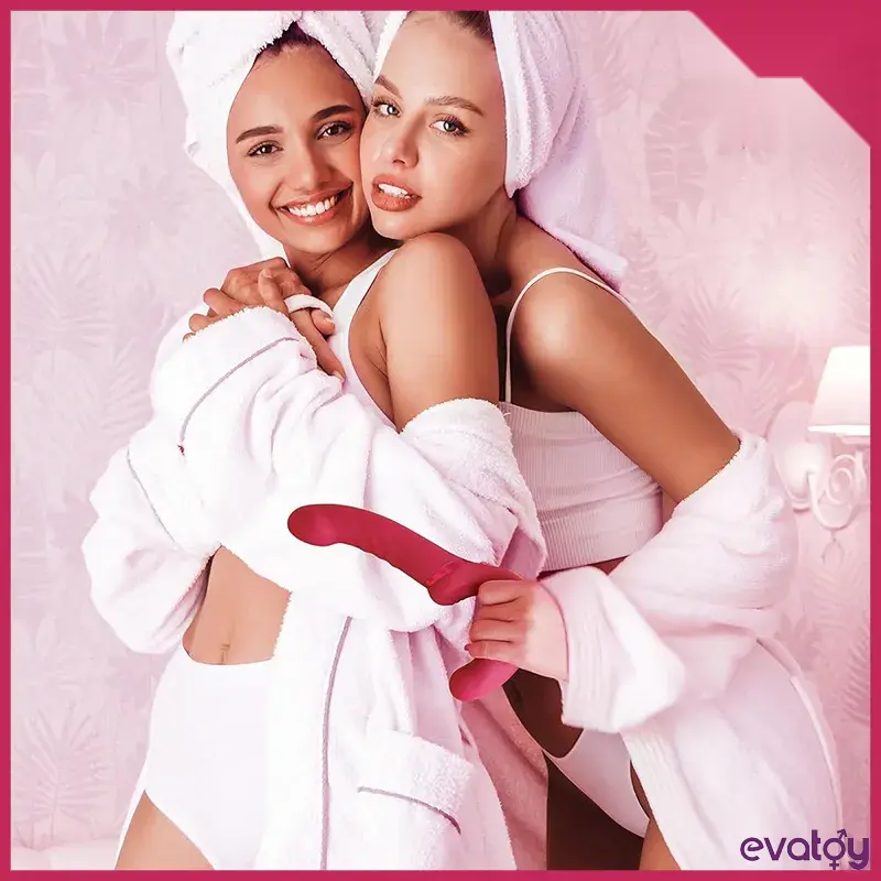 lovense-lapis-double-strapless-strap Lovense Lapis Double Strapless Strap-on - Görsel 1